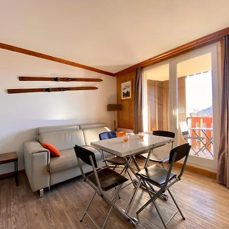 Studio Avec Piscine Privee Et Balcon Amenage A Apartamento Huez